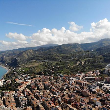 Case Vacanza Le Casette Santo Stefano di Camastra Kültér fotó