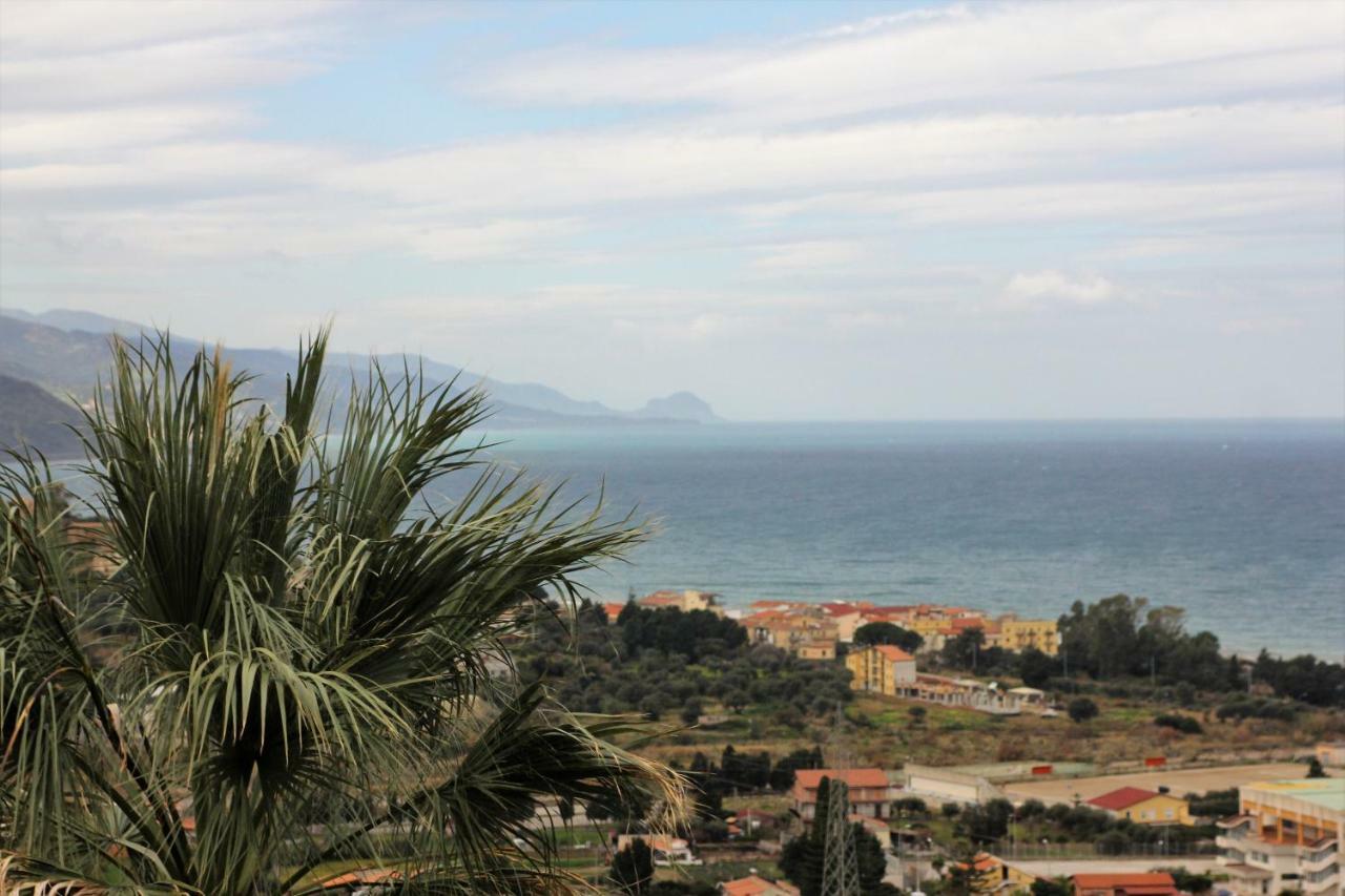 Case Vacanza Le Casette Santo Stefano di Camastra Kültér fotó