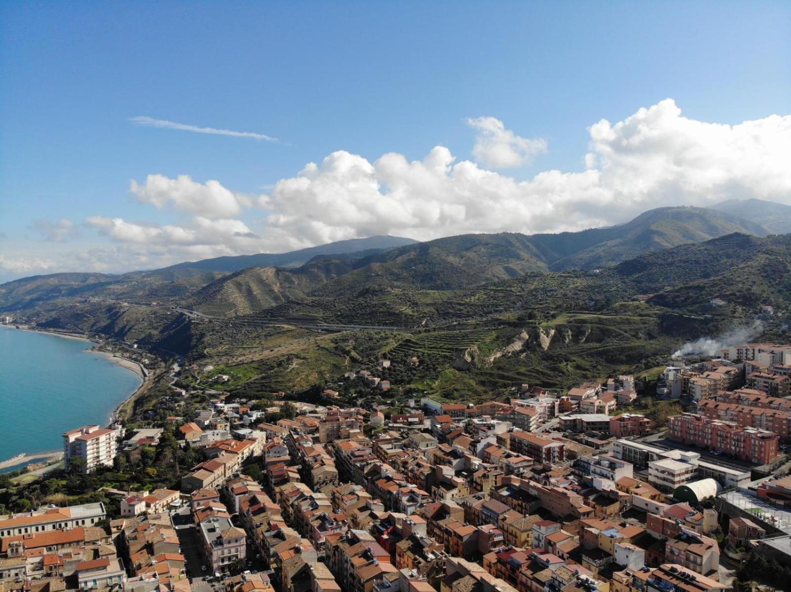 Case Vacanza Le Casette Santo Stefano di Camastra Kültér fotó